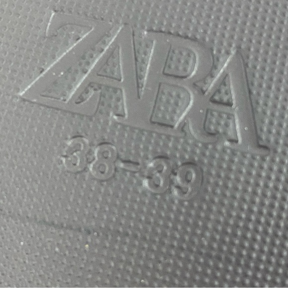 Zara Slides Sandals Womens 38-39 (7) black slippers shoes - Picture 6 of 6